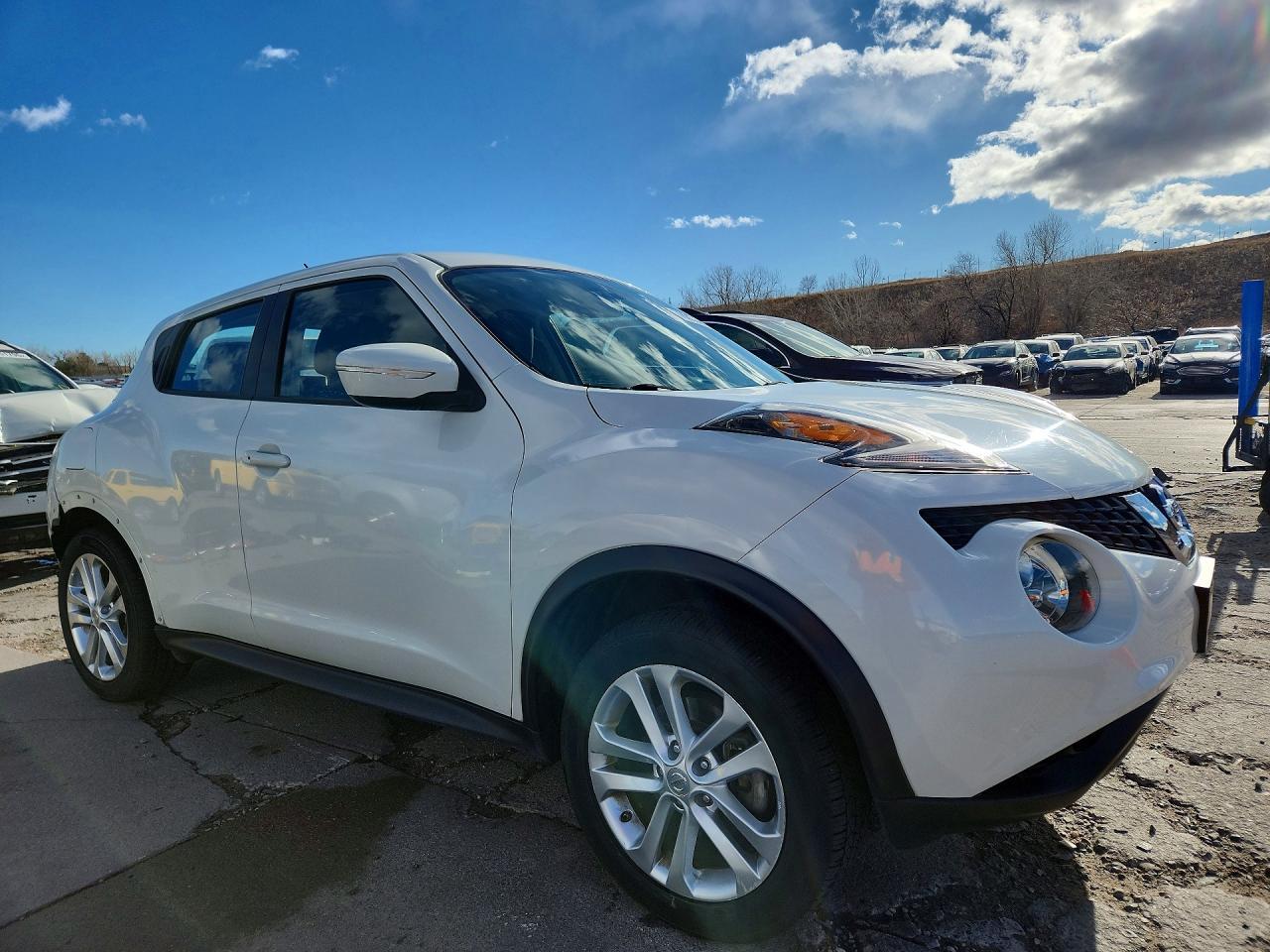 2016 NISSAN Juke