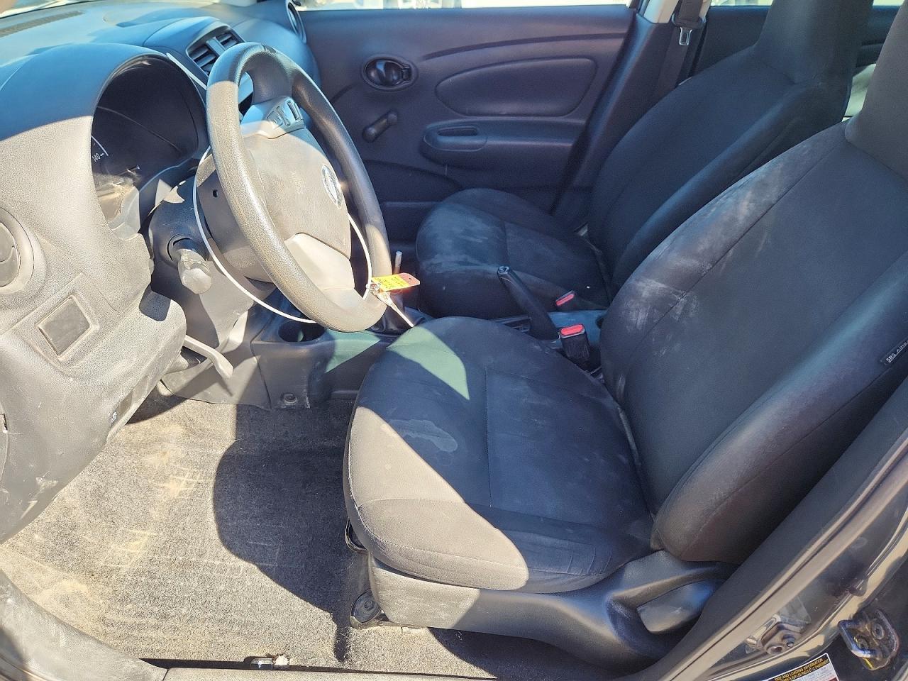2015 NISSAN VERSA