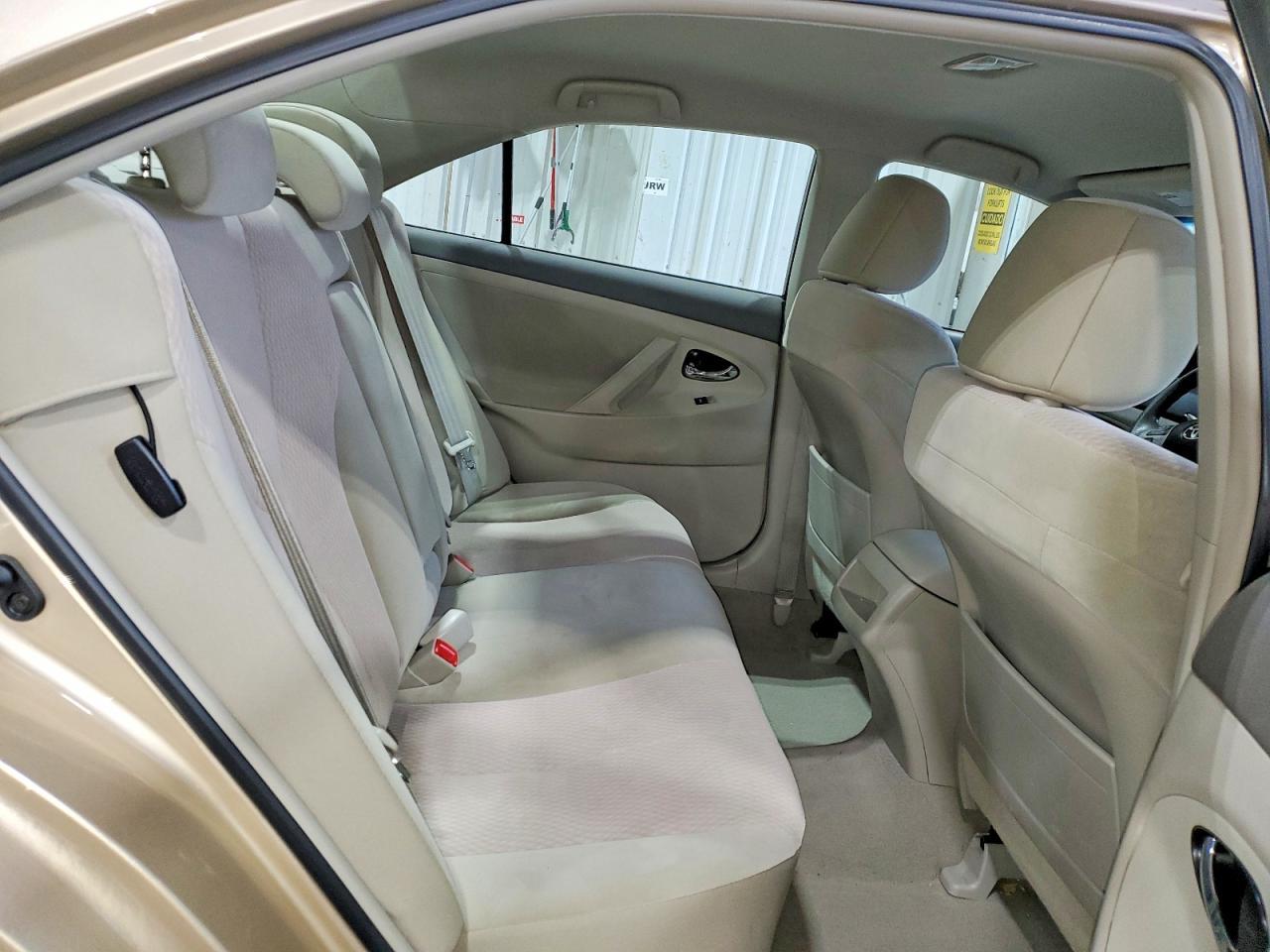 2011 TOYOTA CAMRY