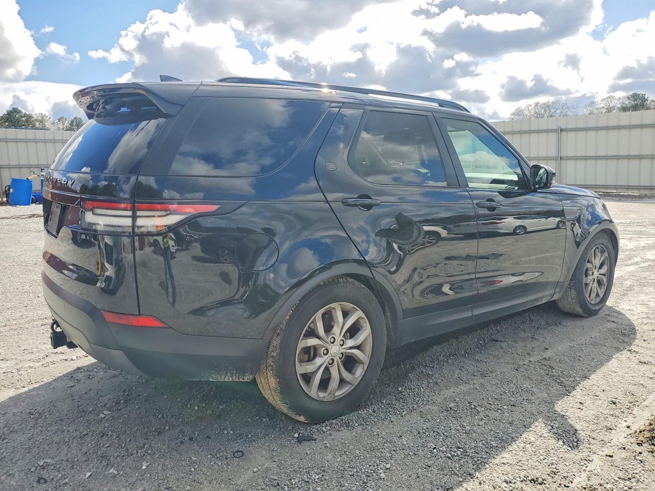 2017 LAND ROVER Discovery