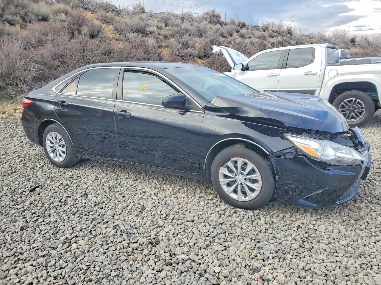 2017 TOYOTA CAMRY