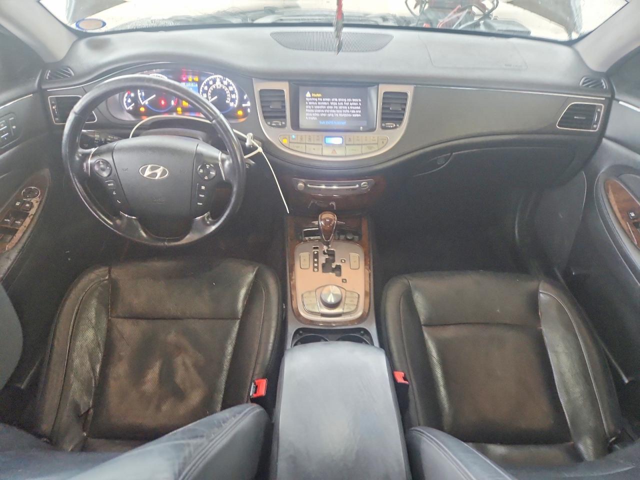 2011 HYUNDAI GENESIS