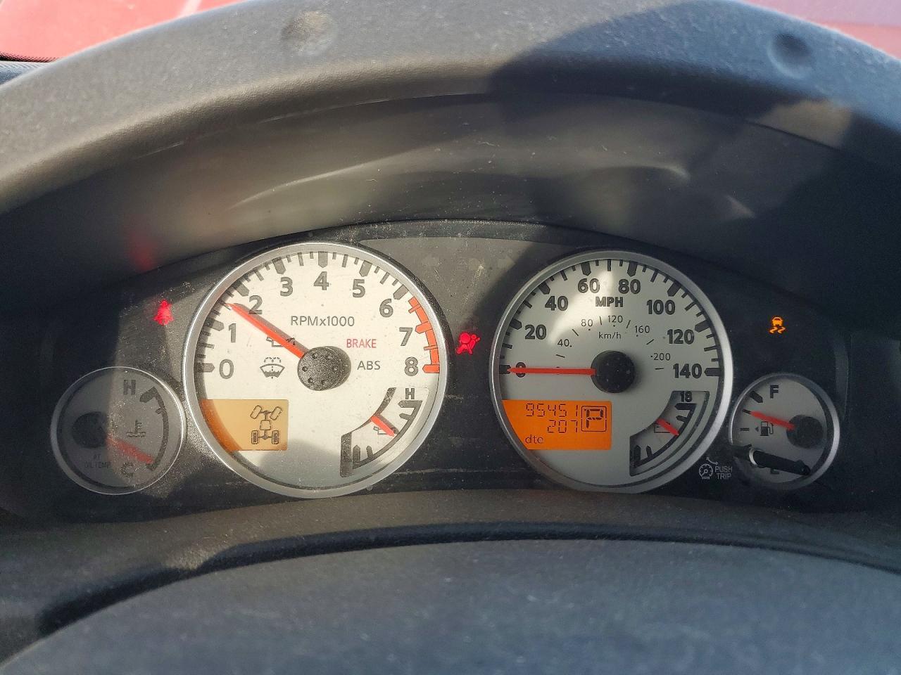 2012 NISSAN Frontier