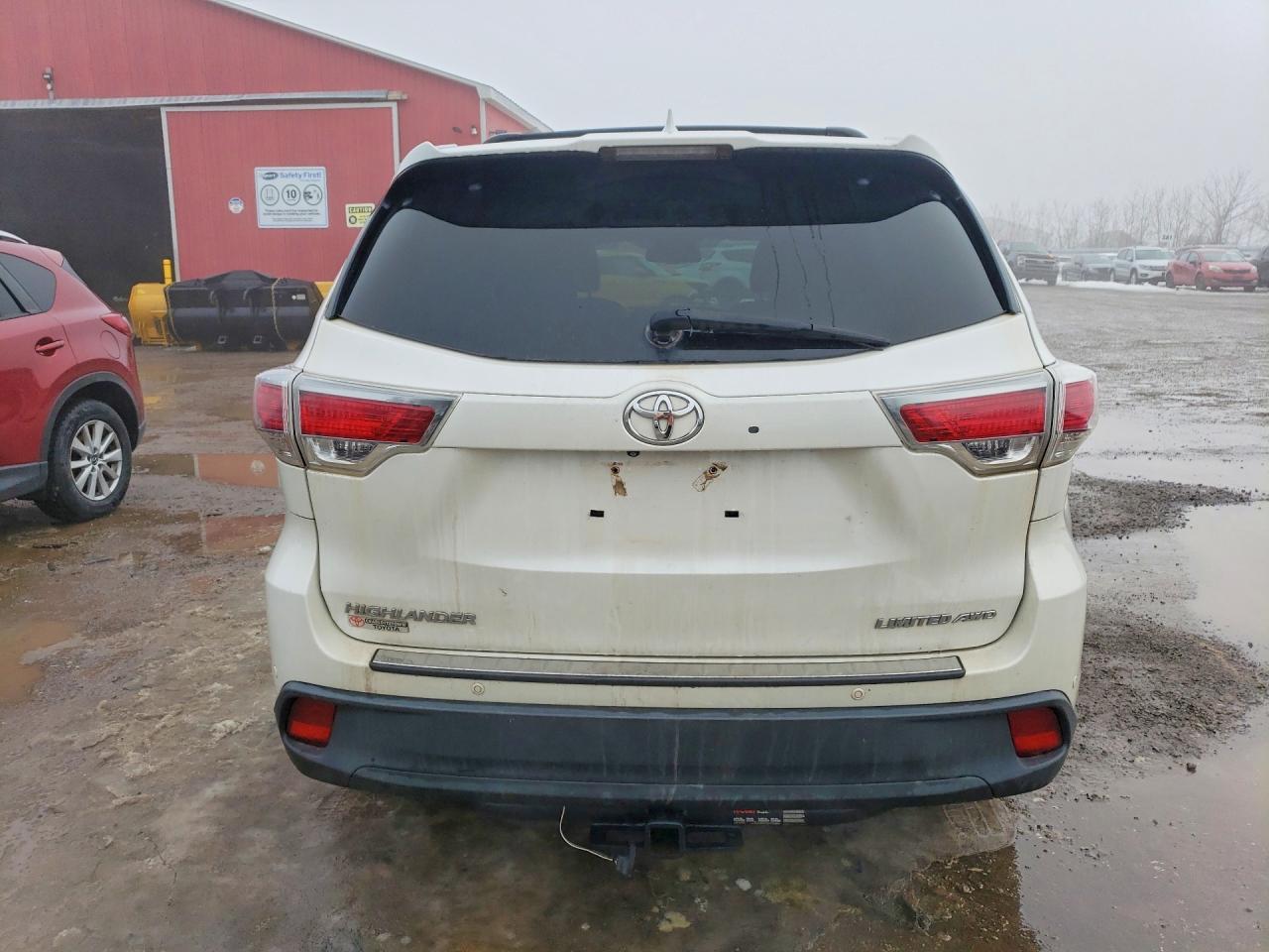 2016 TOYOTA HIGHLANDER
