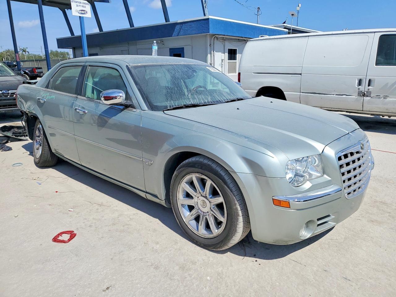 2006 CHRYSLER 300