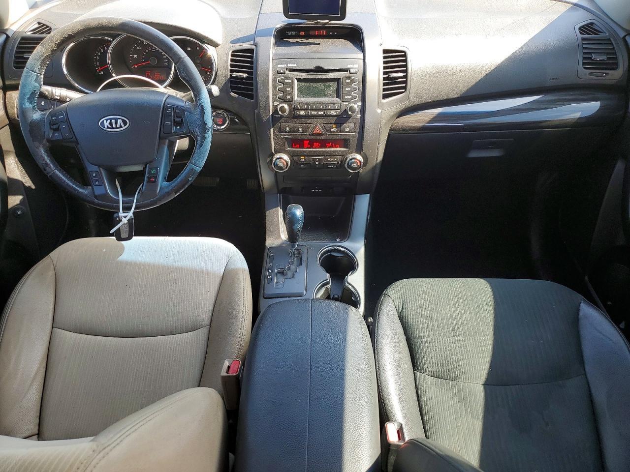 2011 KIA SORENTO