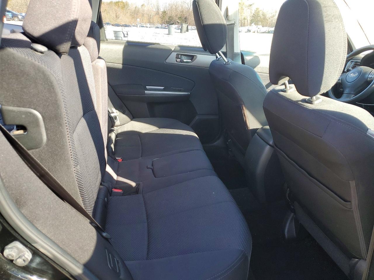 2011 SUBARU FORESTER