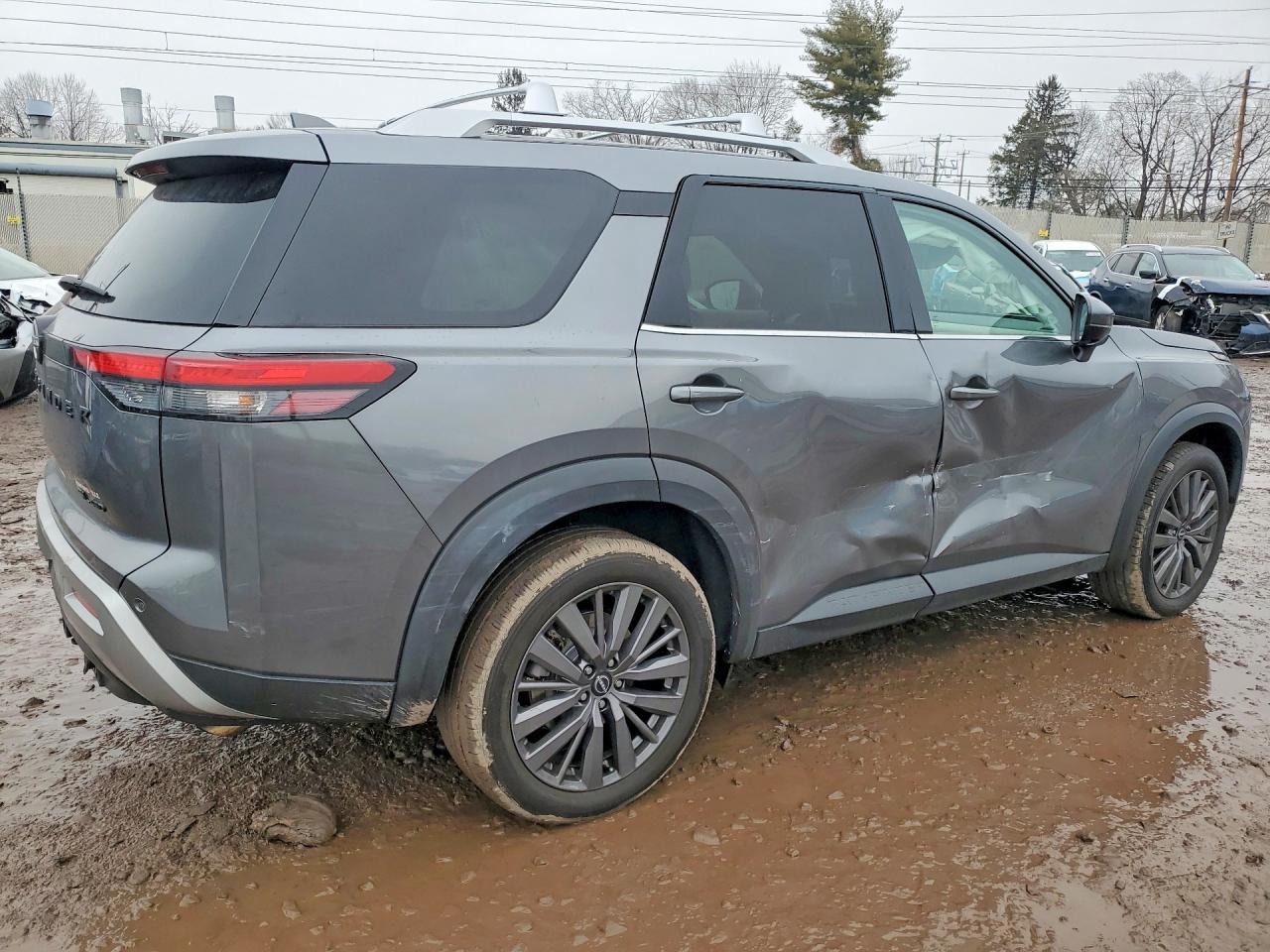 2023 NISSAN PATHFINDER