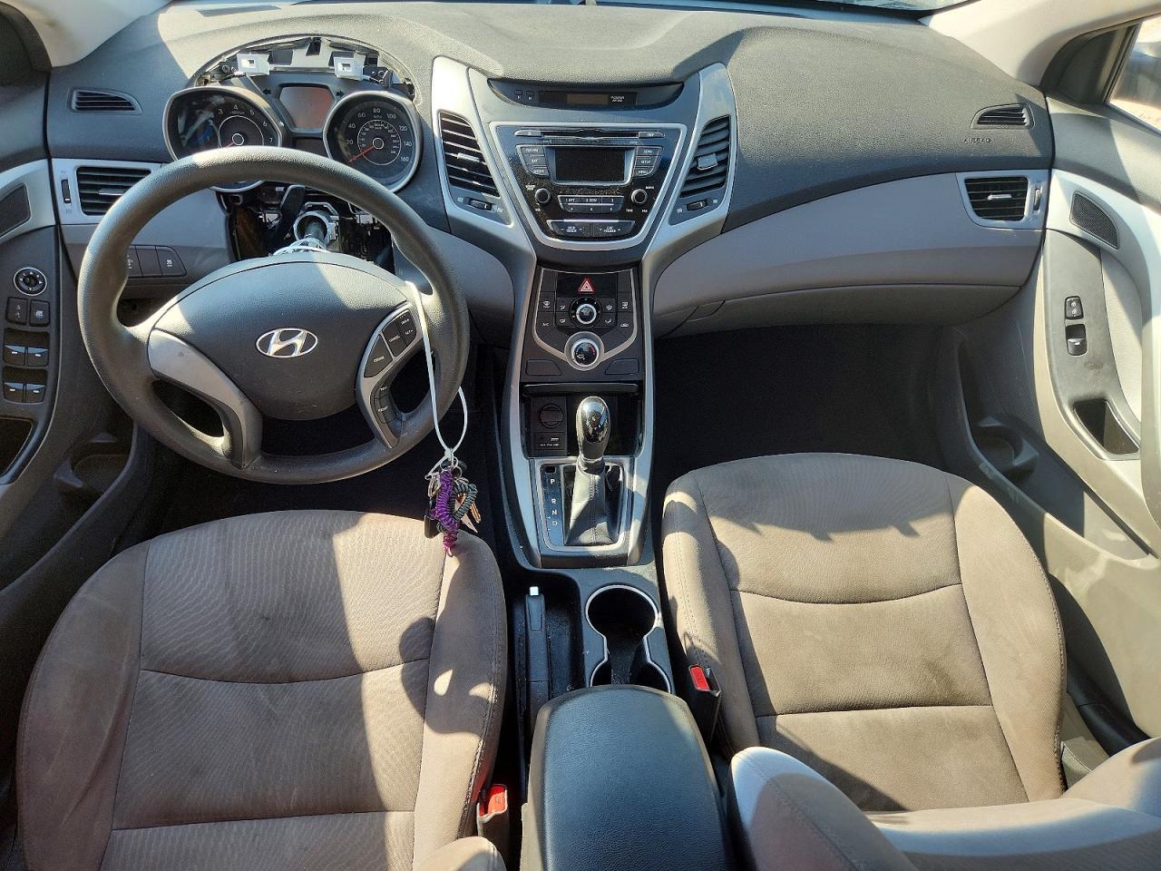 2016 HYUNDAI ELANTRA