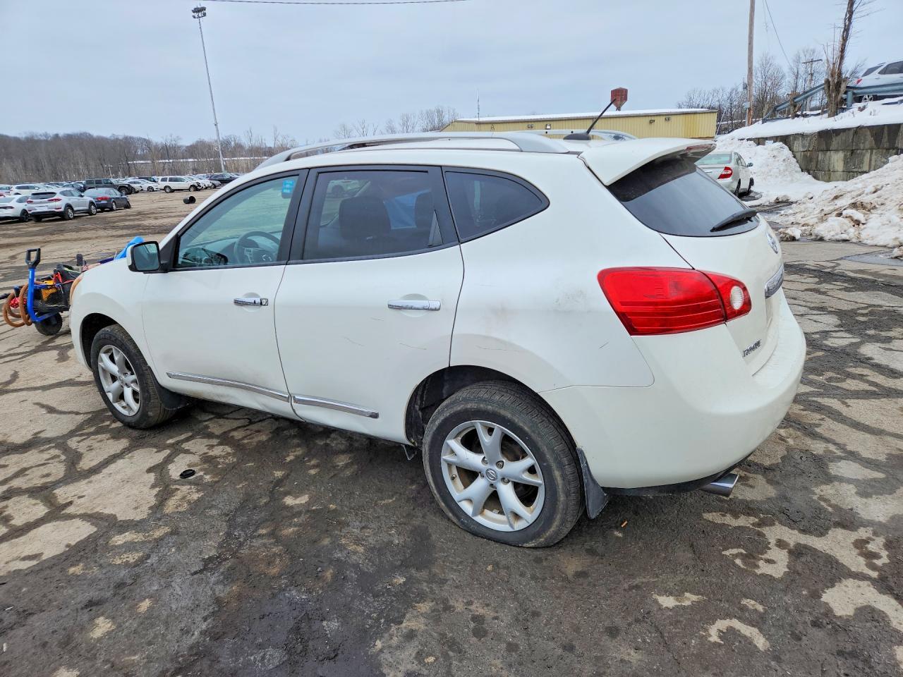 2011 NISSAN ROGUE