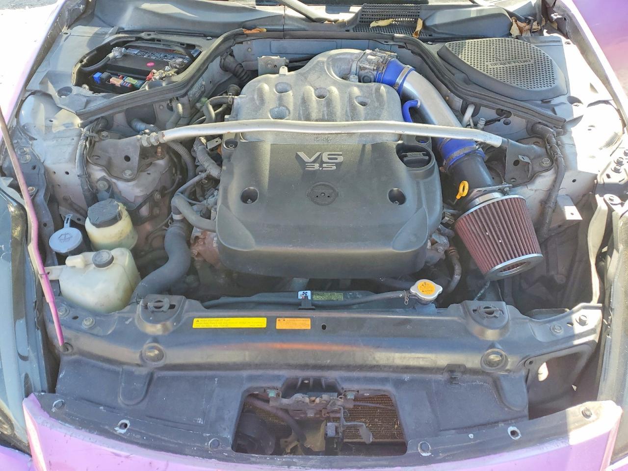 2004 NISSAN Z