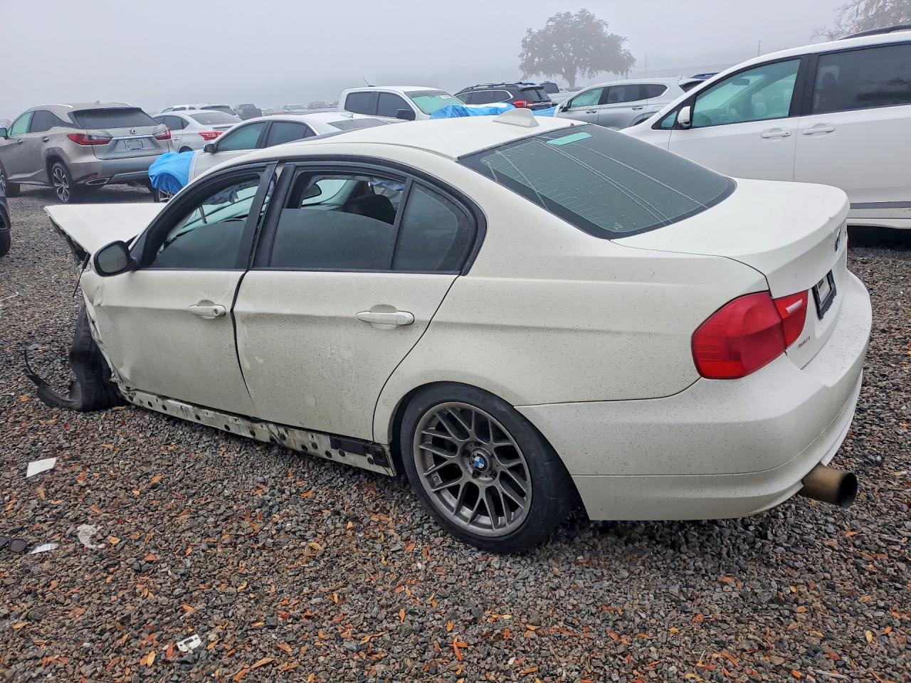 2011 BMW 3 SERIES