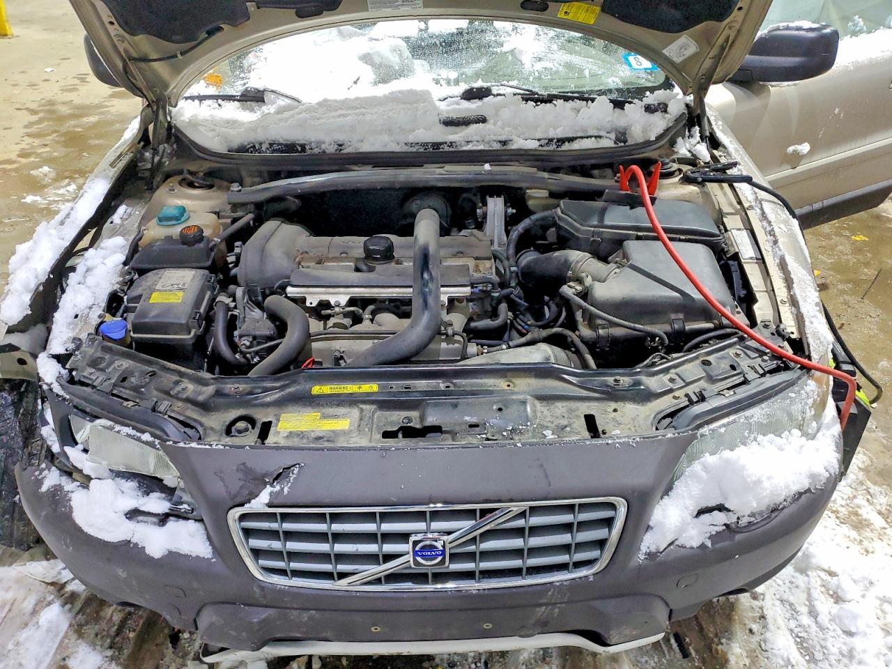 2002 VOLVO V70