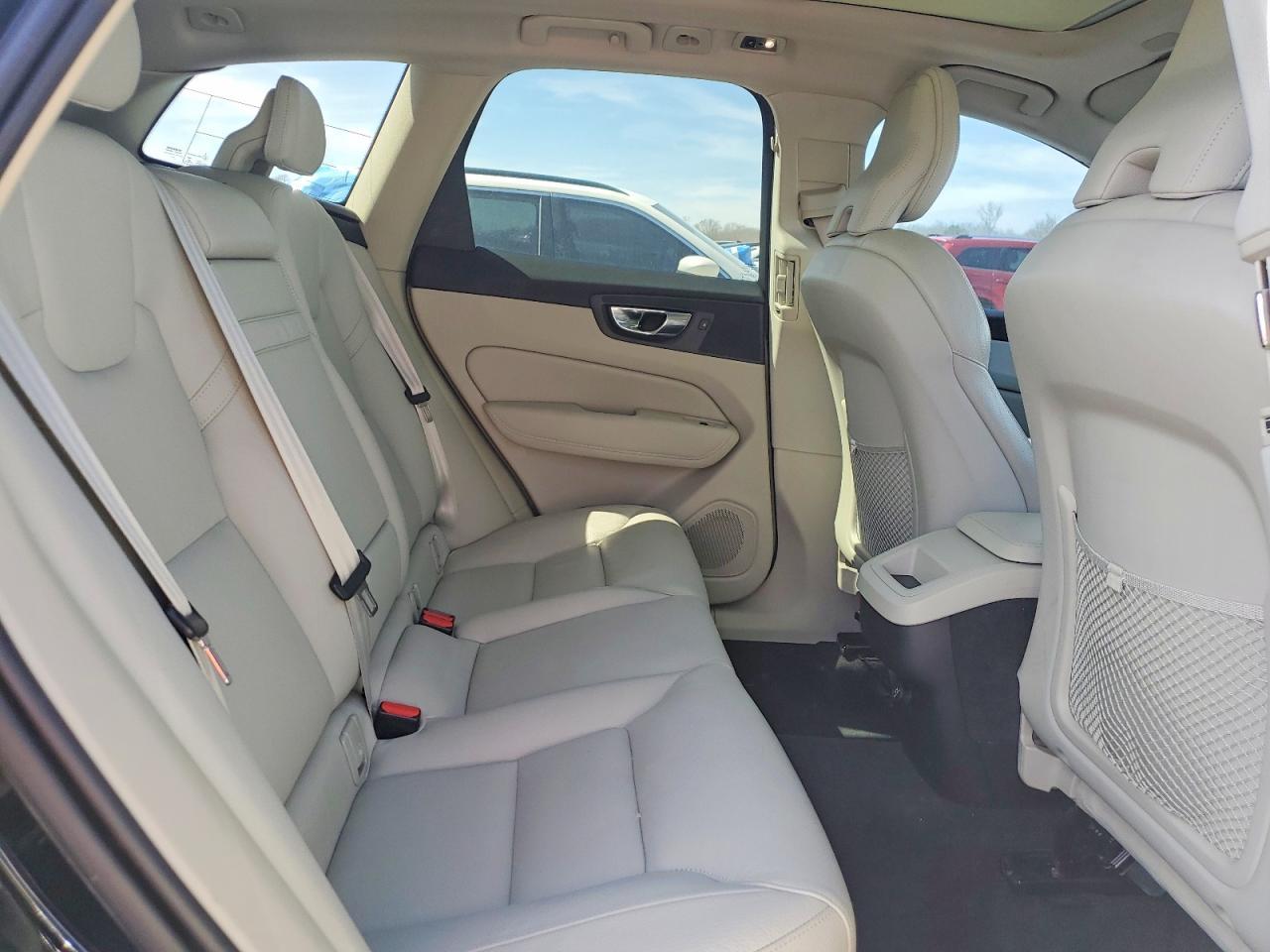 2019 VOLVO XC60