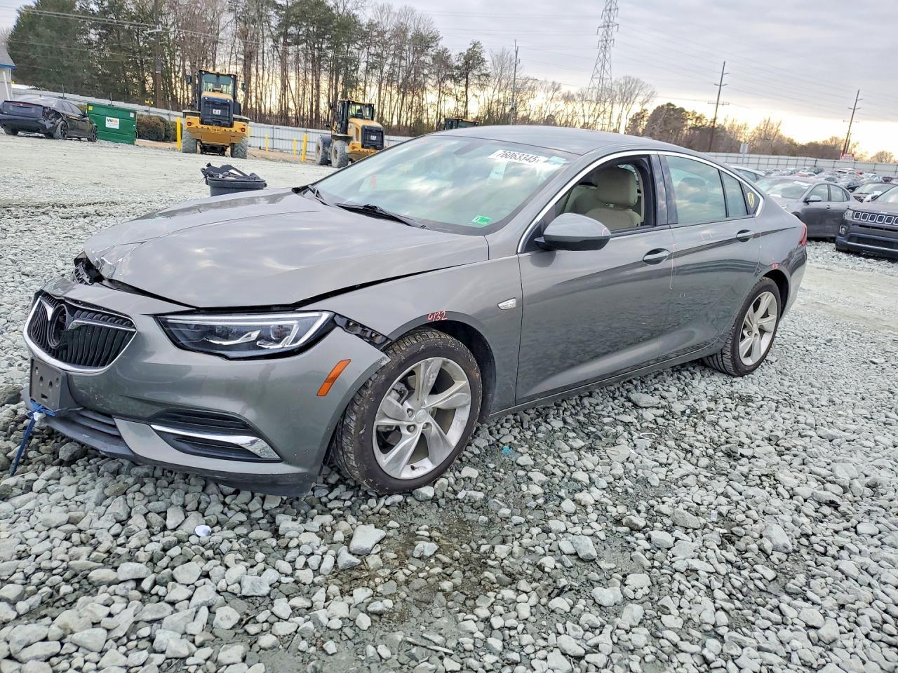 2018 BUICK Regal