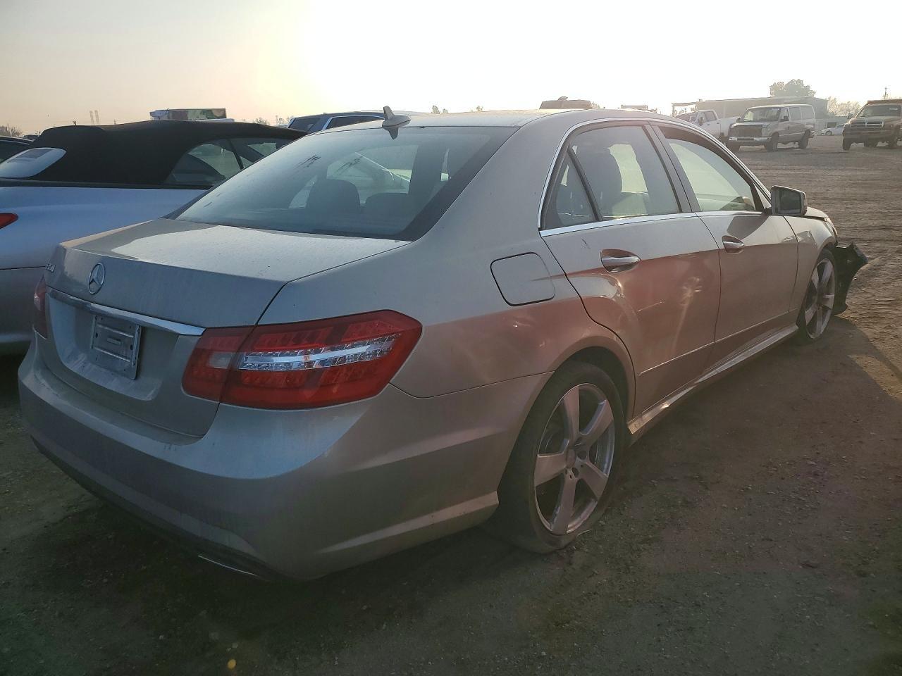 2011 MERCEDES-BENZ E-Class