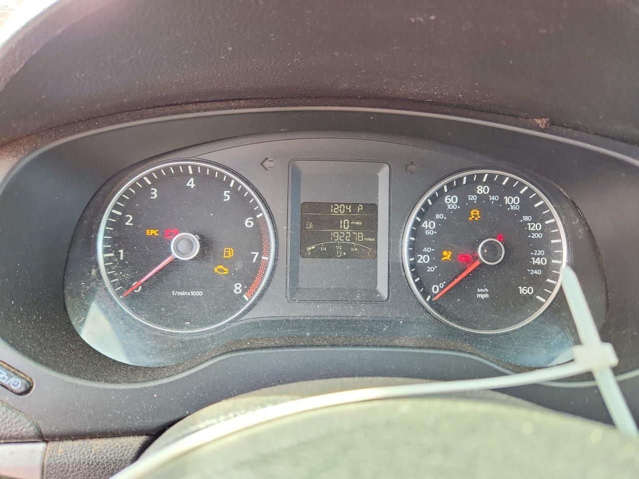 2013 VOLKSWAGEN JETTA
