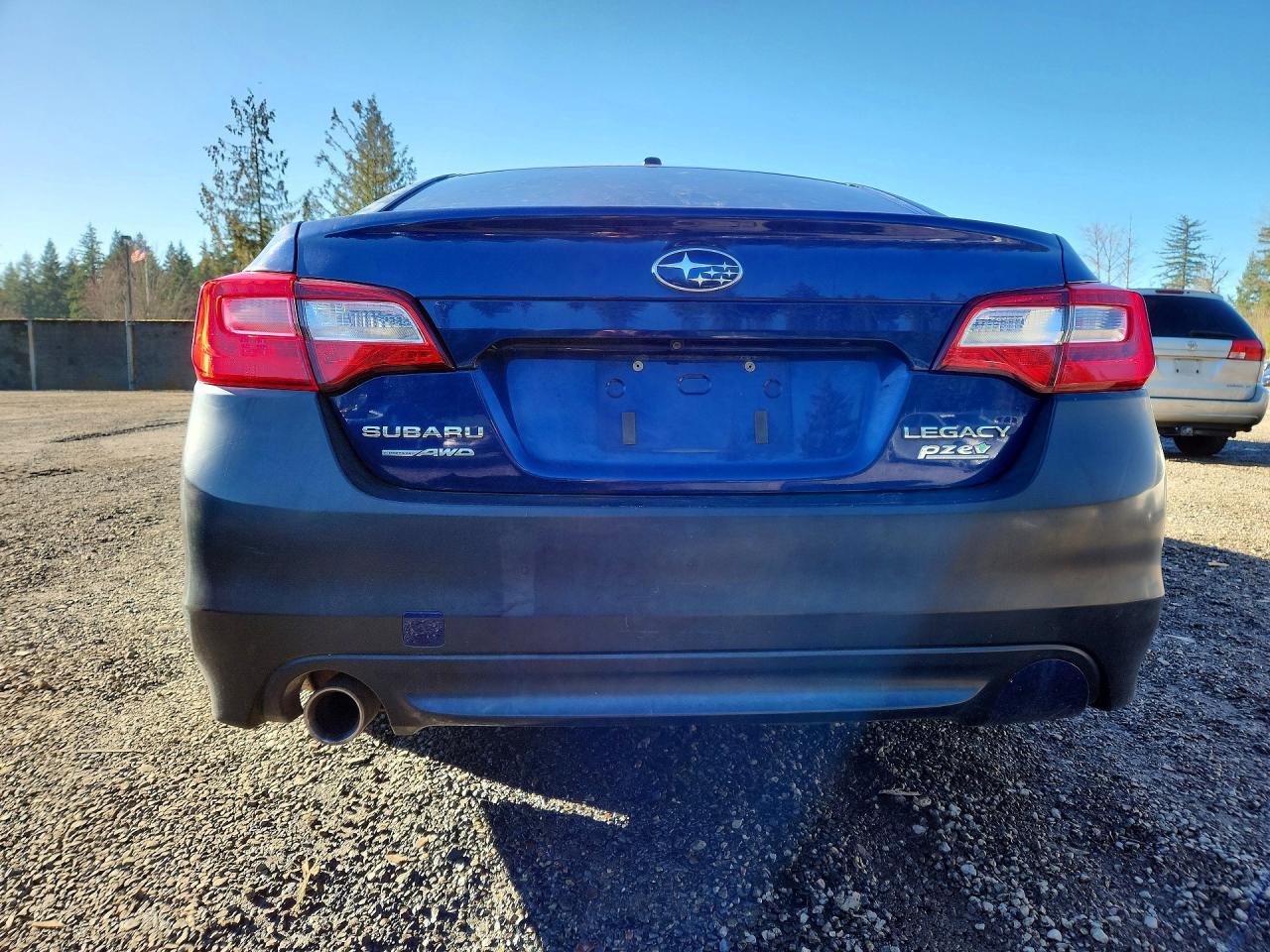 2015 SUBARU Legacy