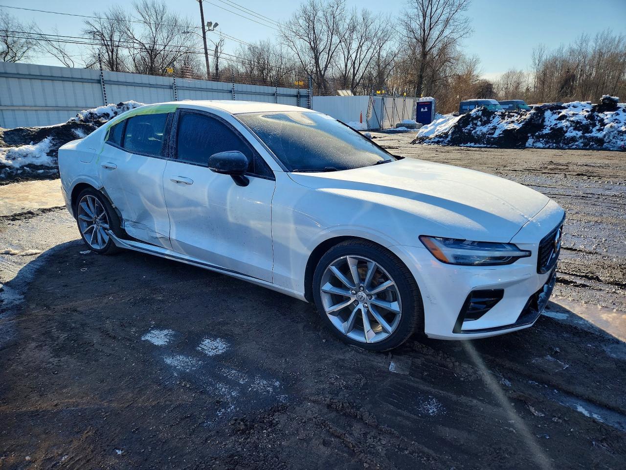 2021 VOLVO S60