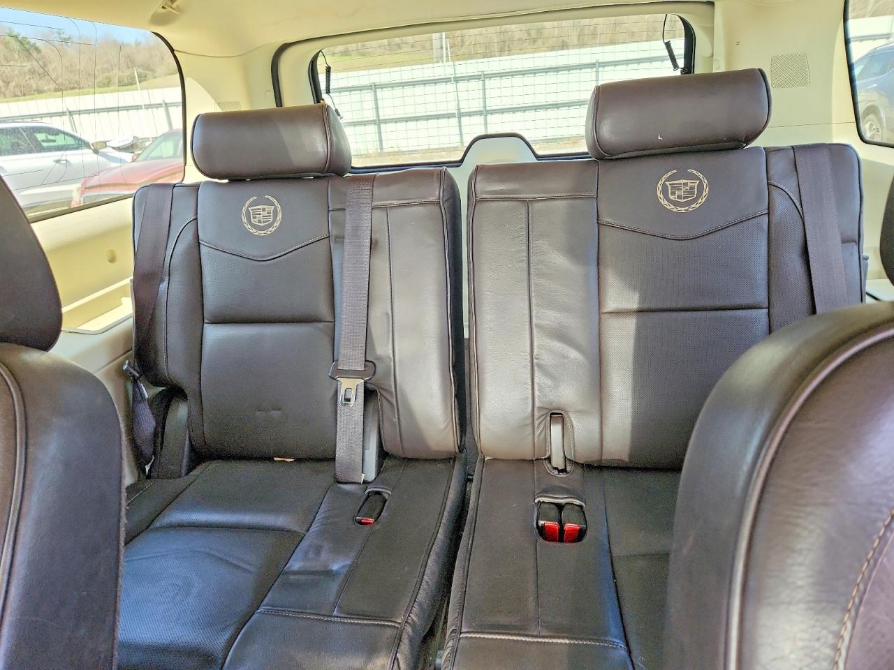 2014 CADILLAC Escalade ESV