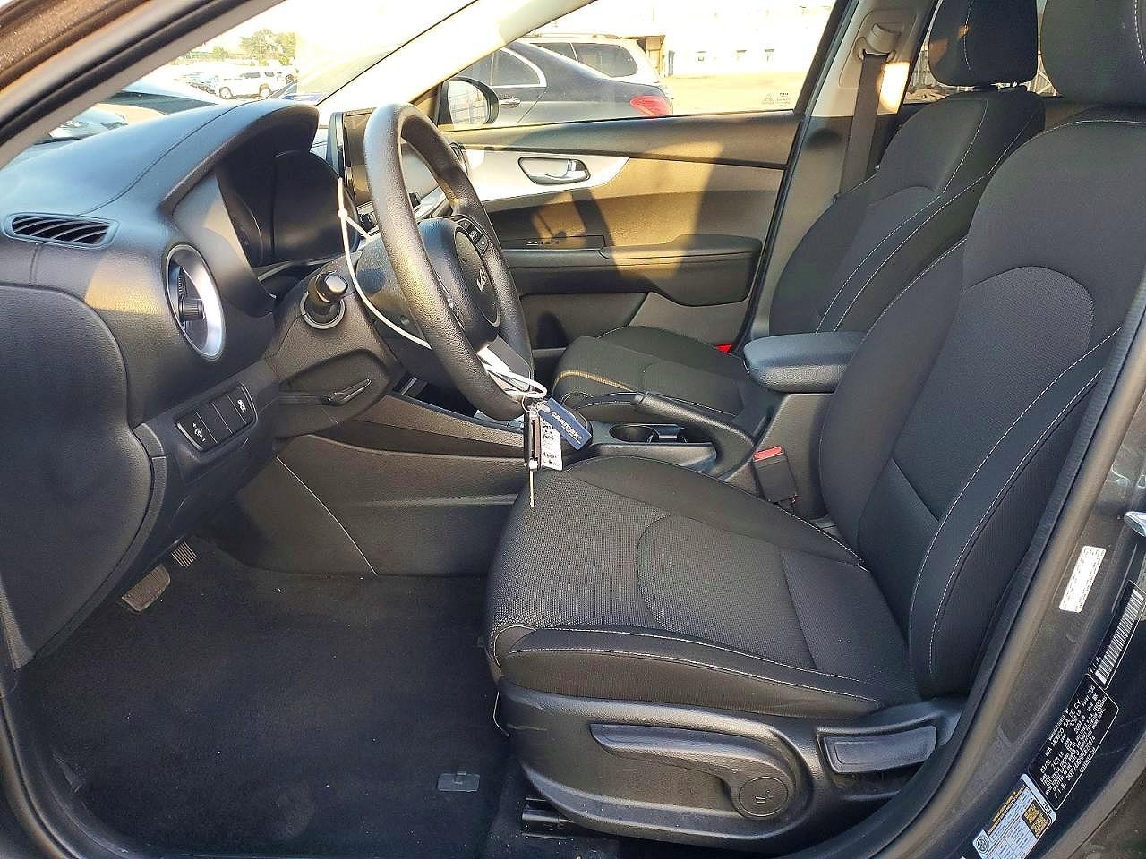 2023 KIA FORTE