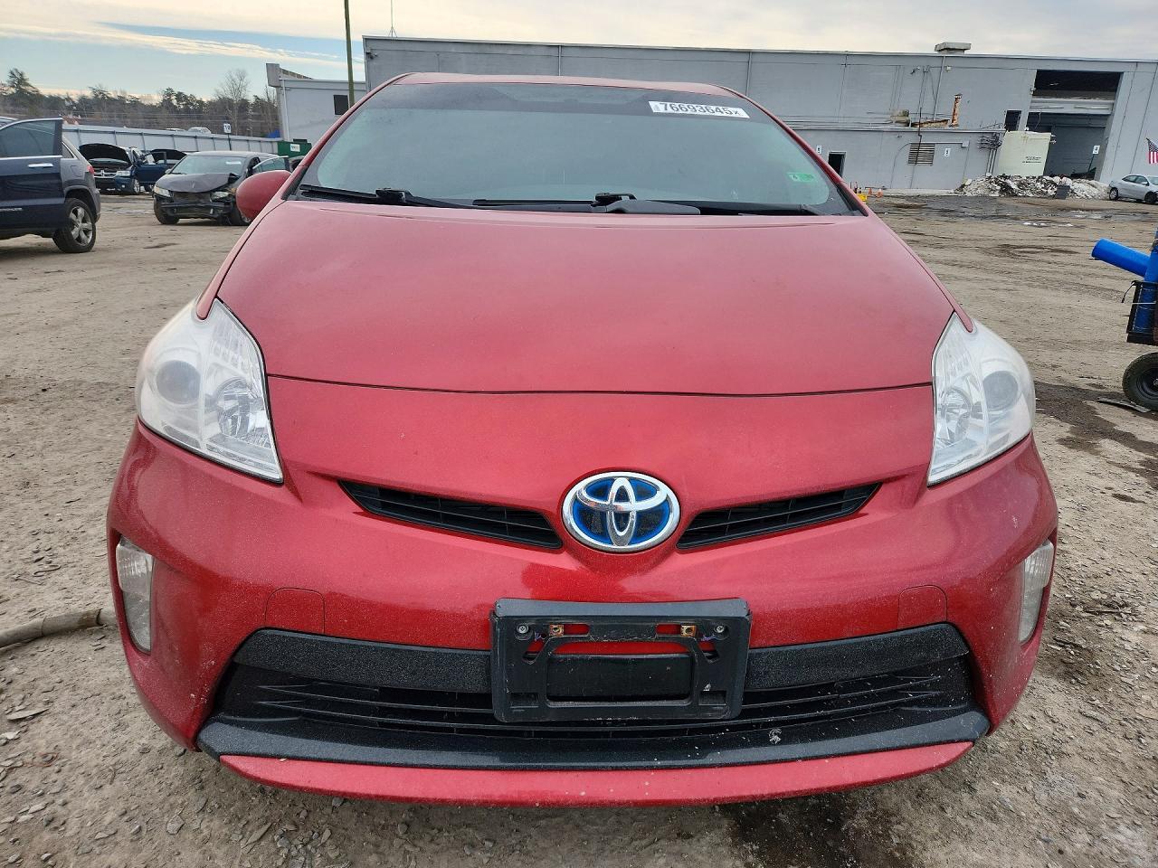 2015 TOYOTA PRIUS