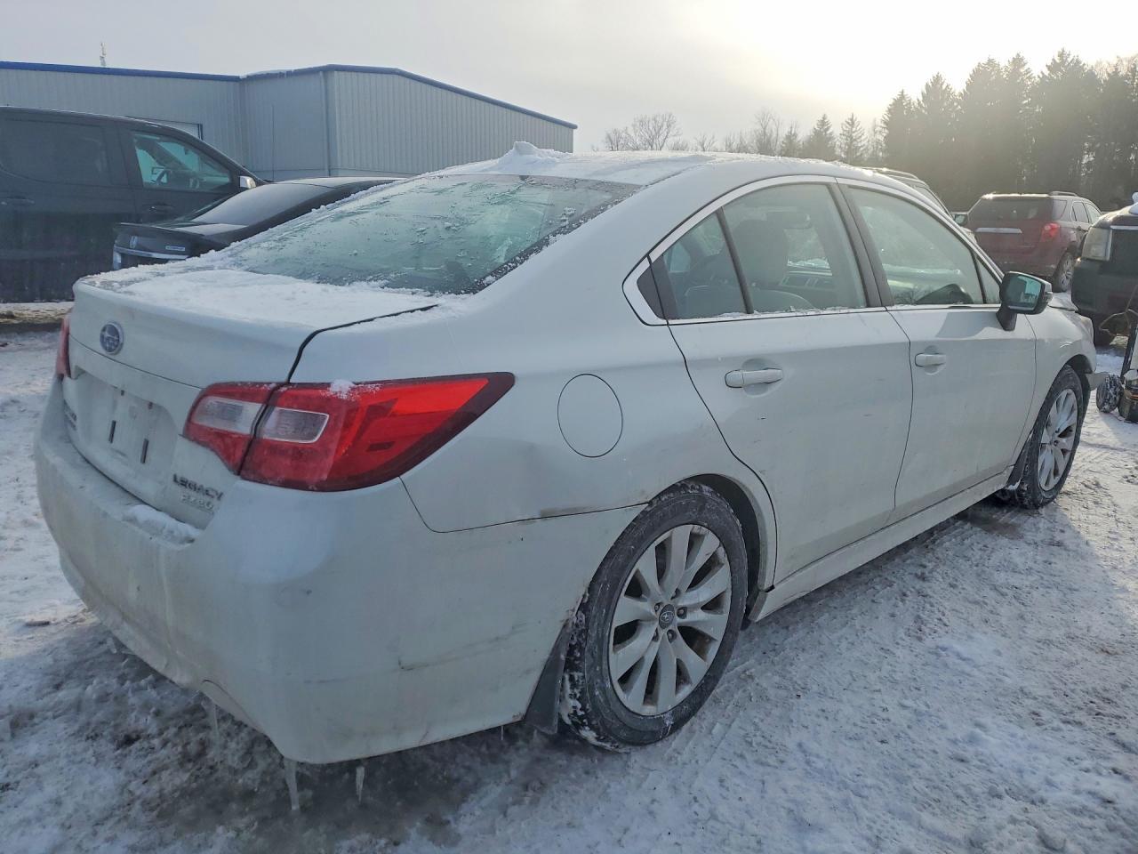 2017 SUBARU Legacy