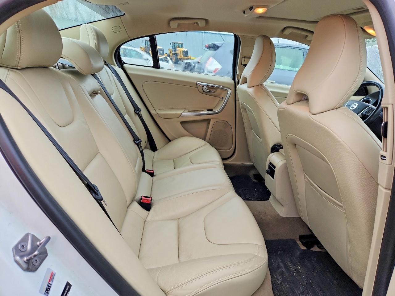 2014 VOLVO S60
