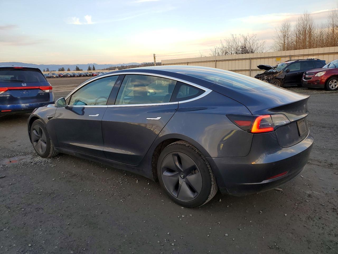 2019 TESLA MODEL 3