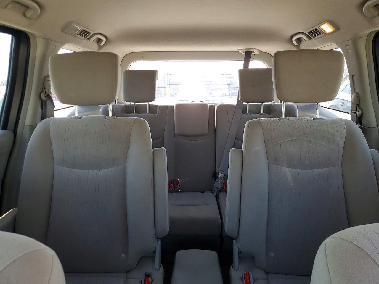 2017 NISSAN Quest