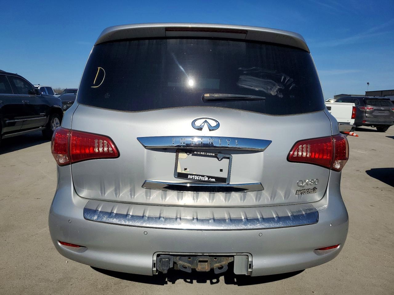 2017 INFINITI QX80