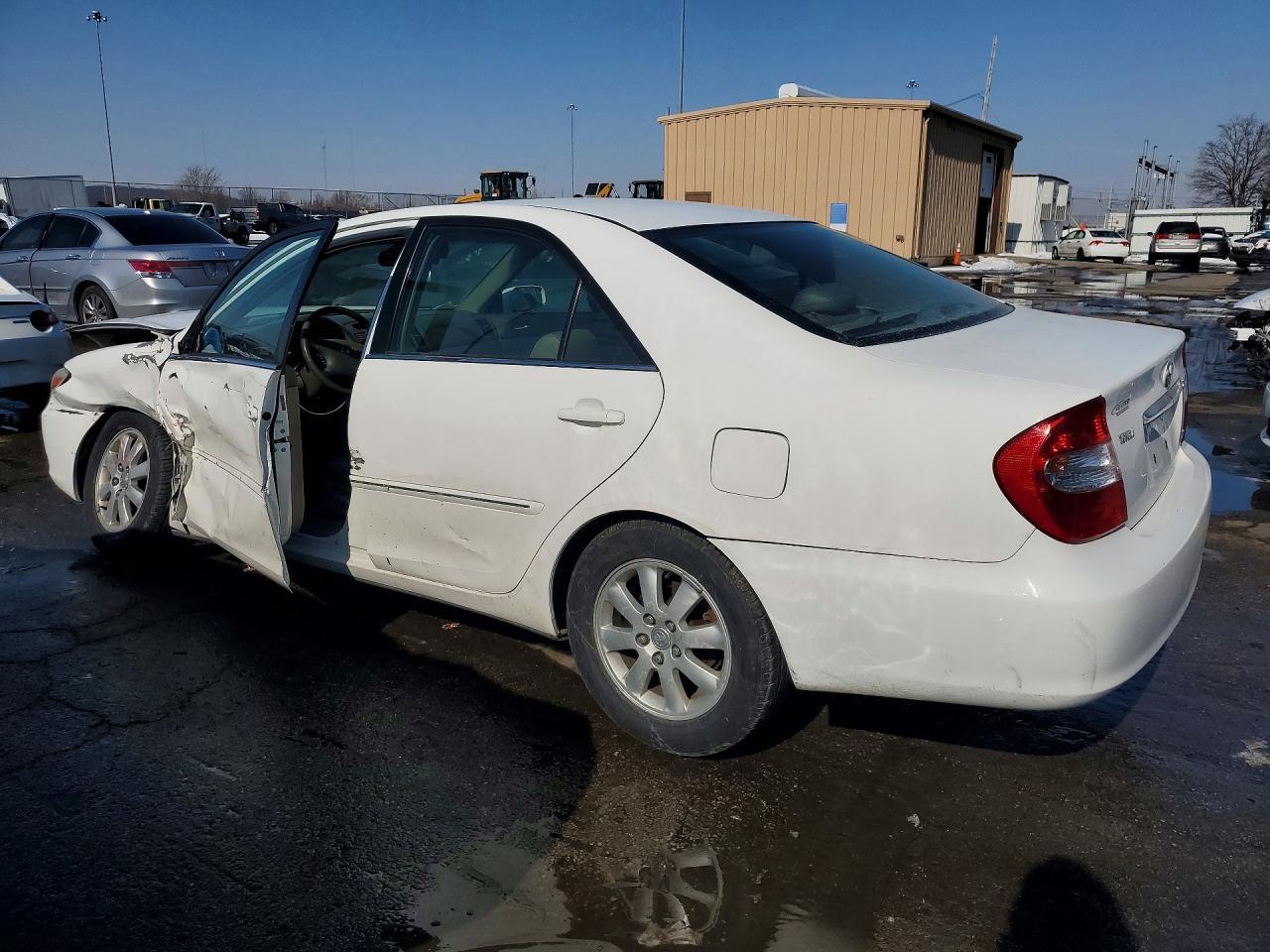 2004 TOYOTA CAMRY