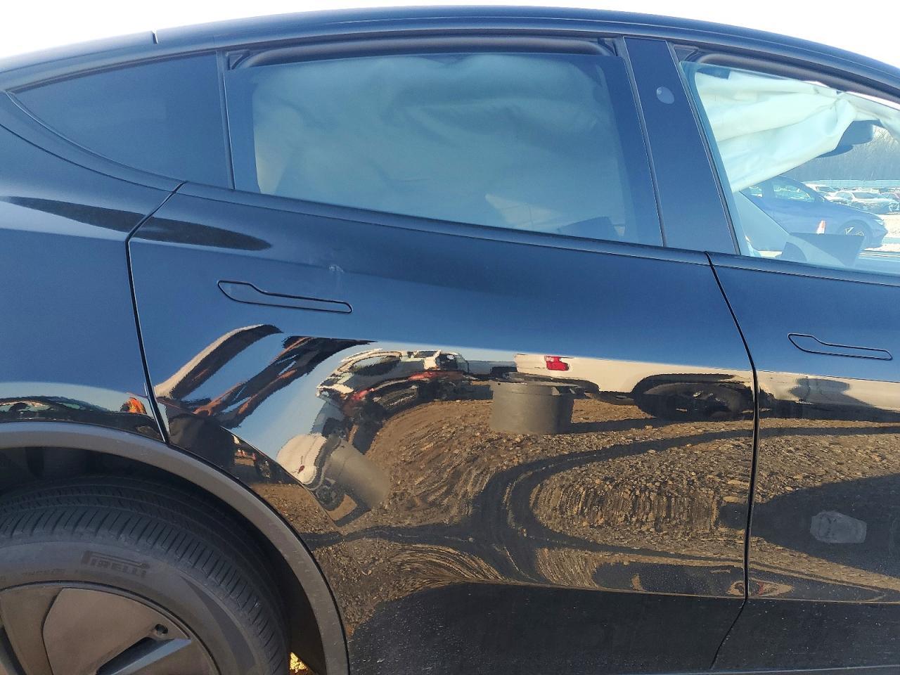 2026 TESLA MODEL Y