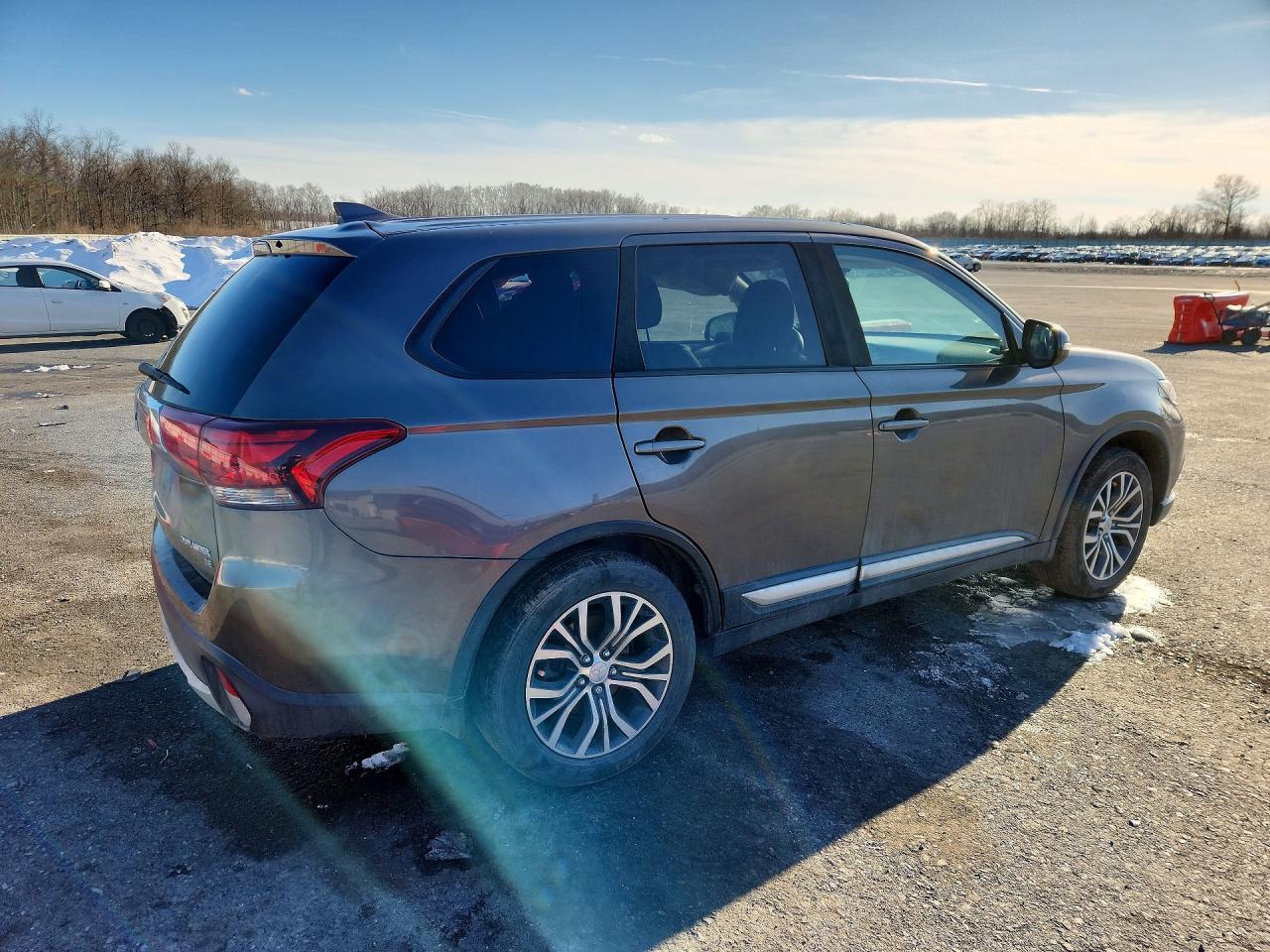 2017 MITSUBISHI outlander