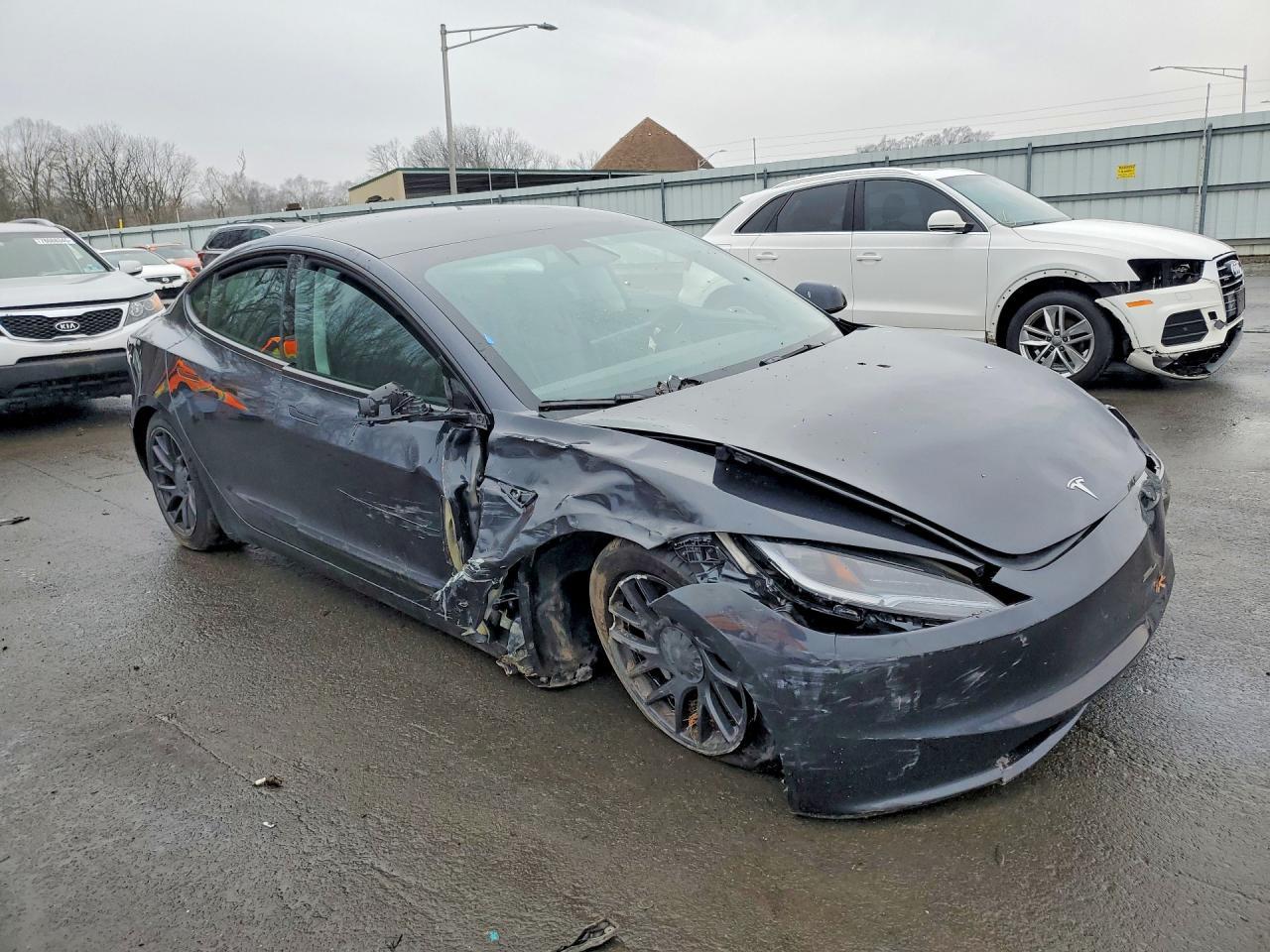 2025 TESLA MODEL 3