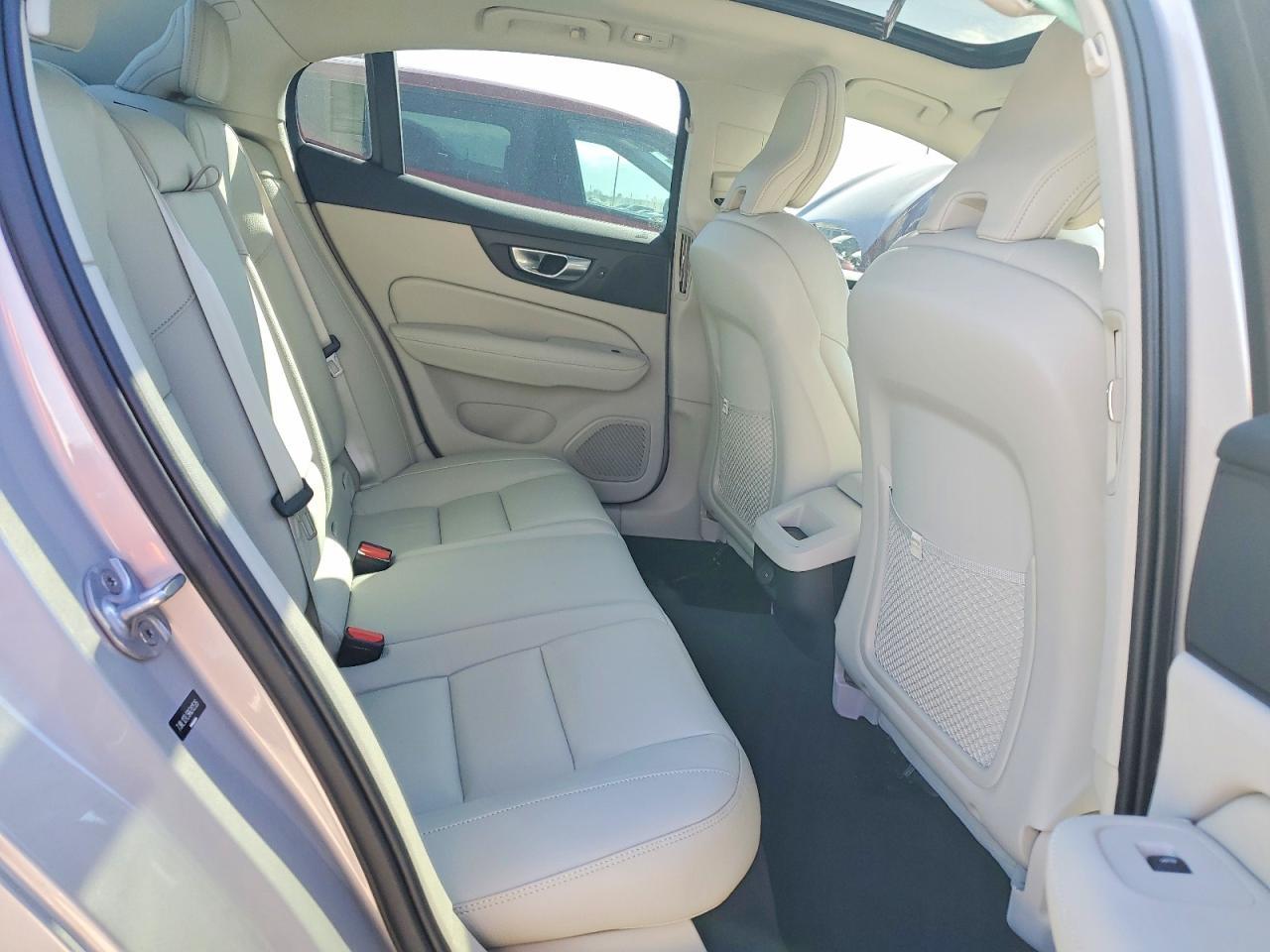 2024 VOLVO S60