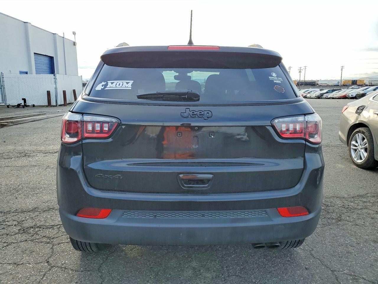 2020 JEEP Compass