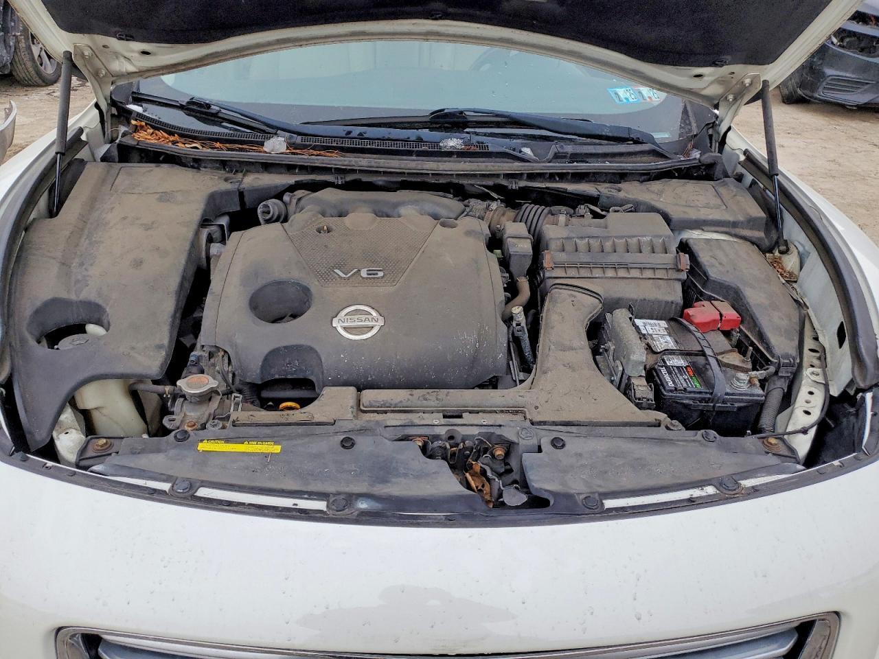 2014 NISSAN Maxima