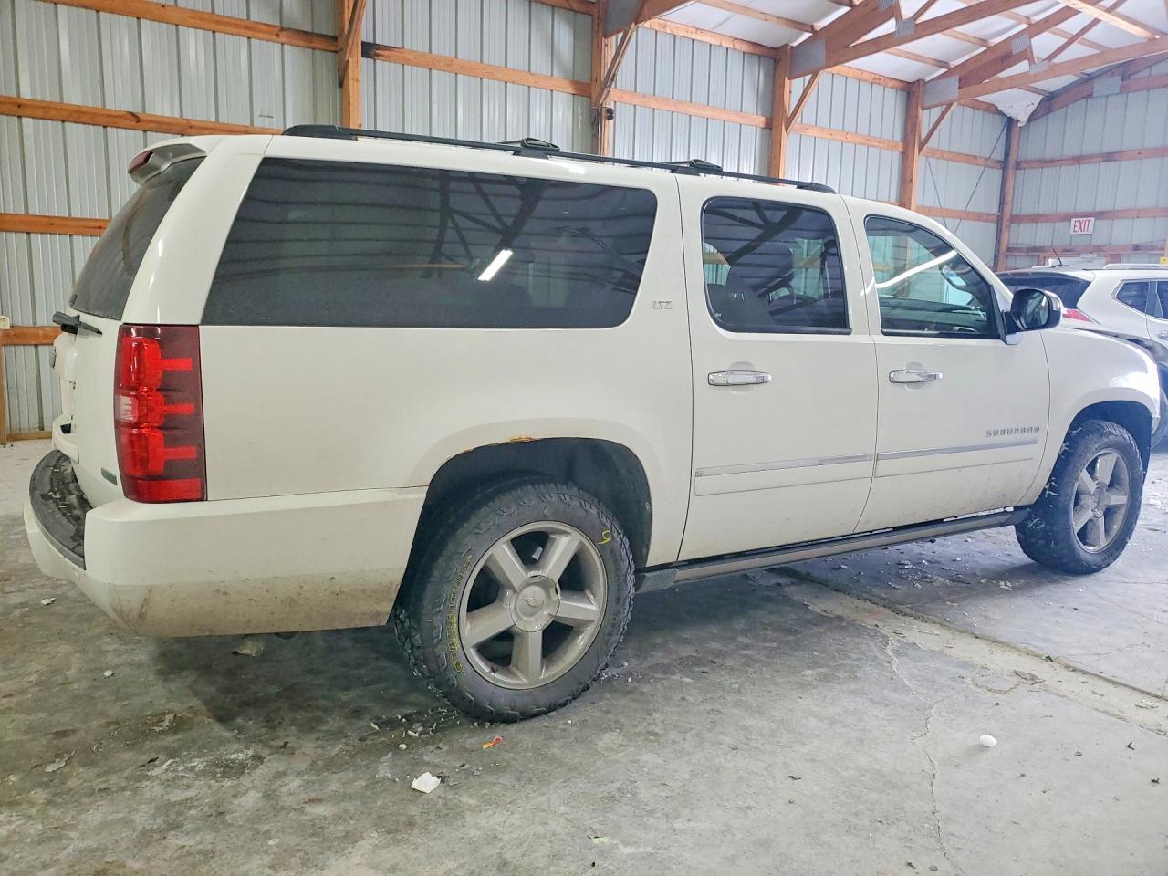 2011 CHEVROLET Suburban