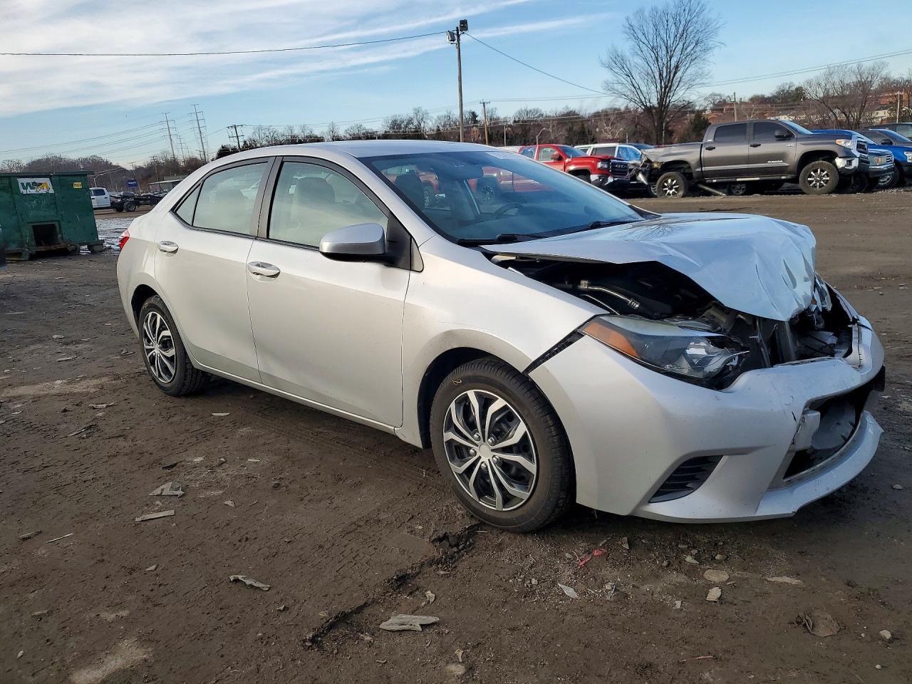 2015 TOYOTA COROLLA