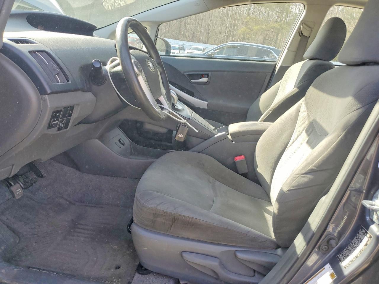 2011 TOYOTA PRIUS