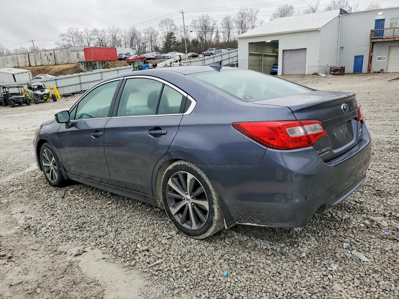 2016 SUBARU Legacy