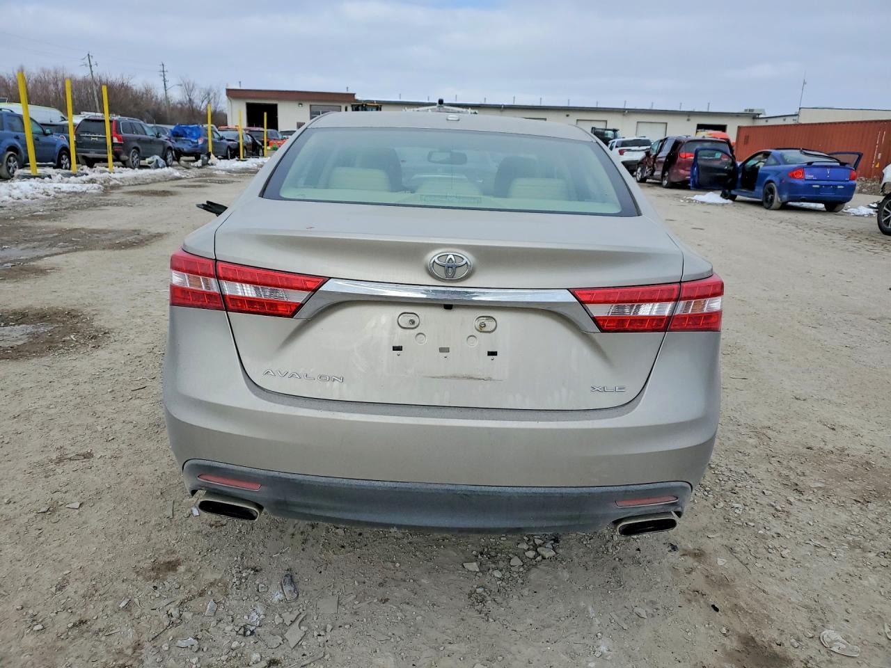 2015 TOYOTA Avalon