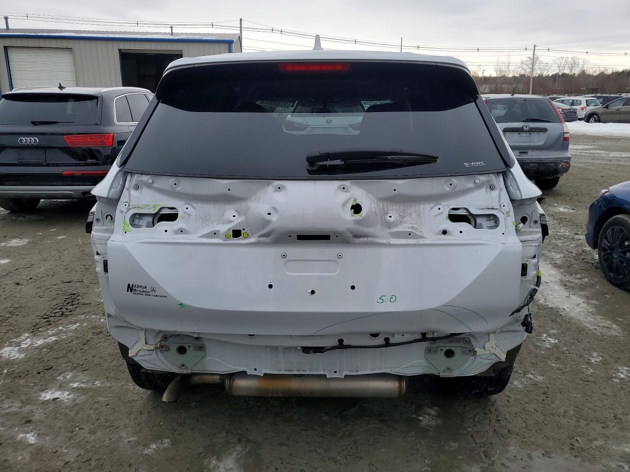 2022 MITSUBISHI outlander