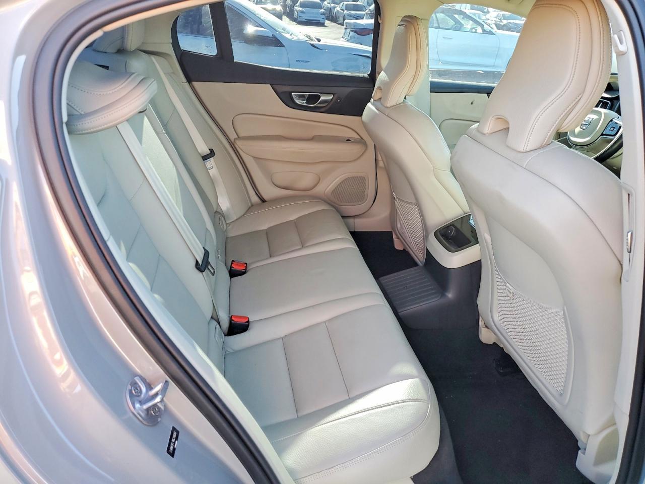 2024 VOLVO S60