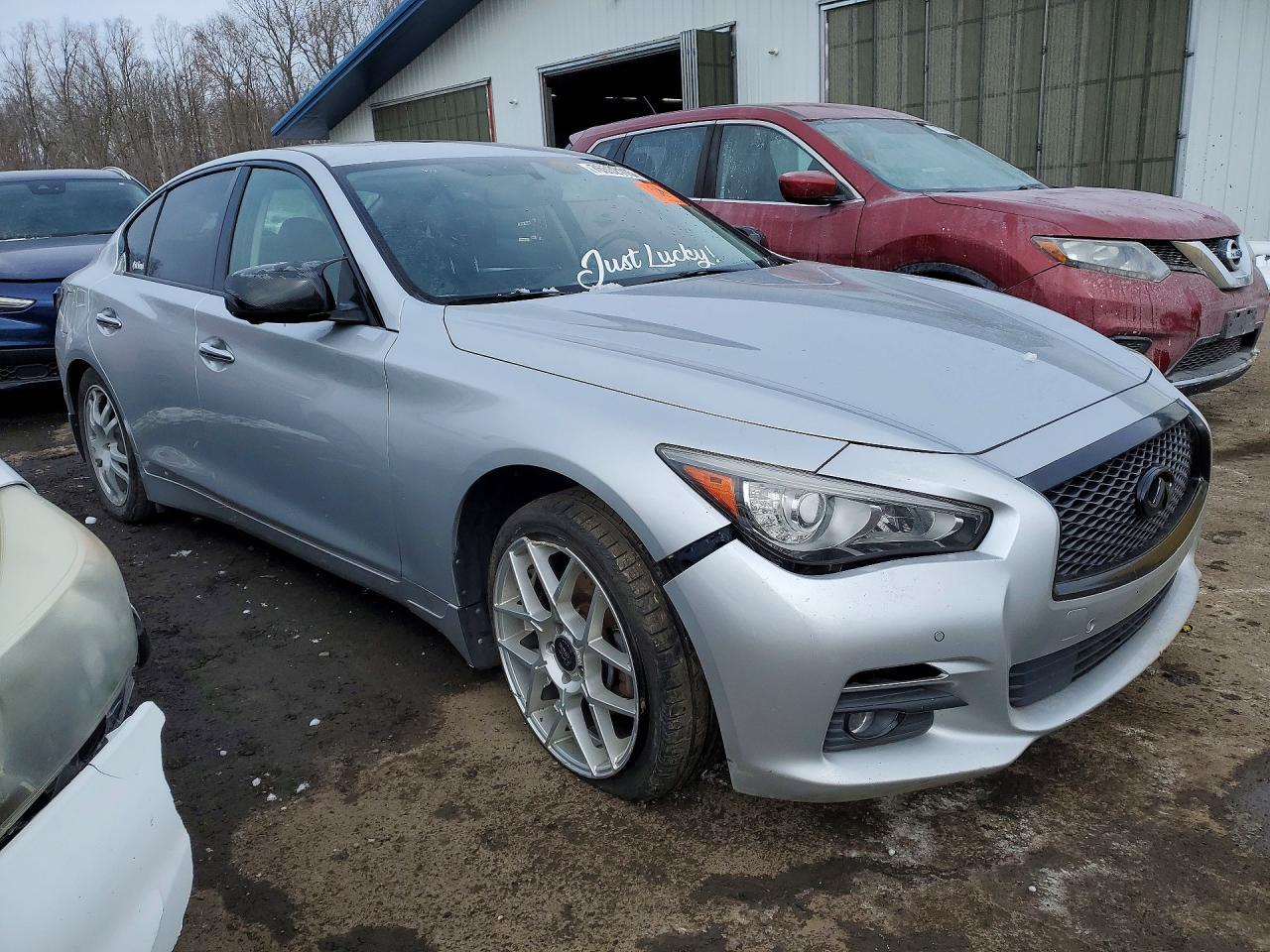 2017 INFINITI Q50