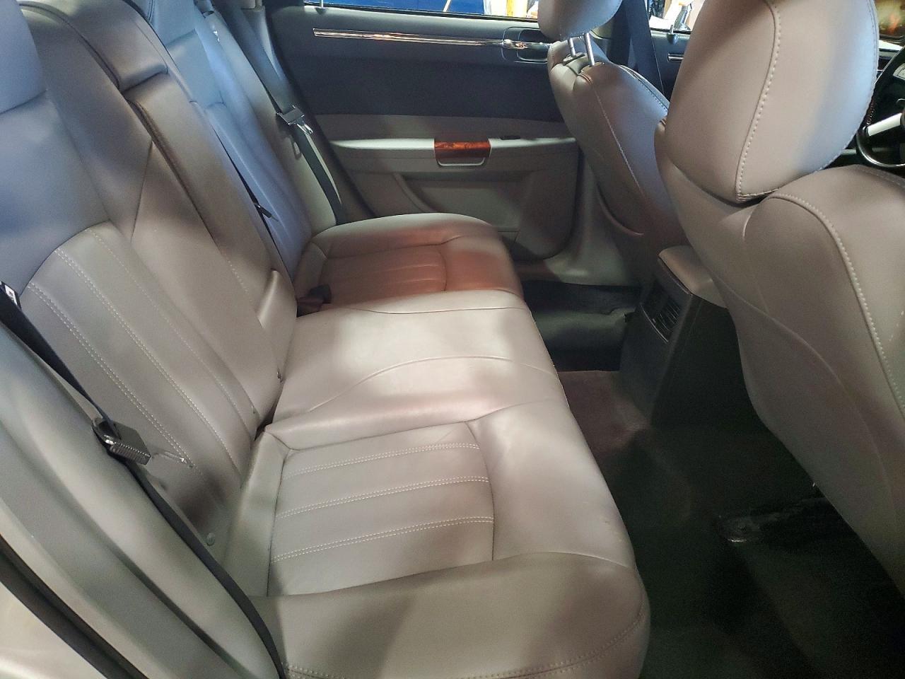 2006 CHRYSLER 300