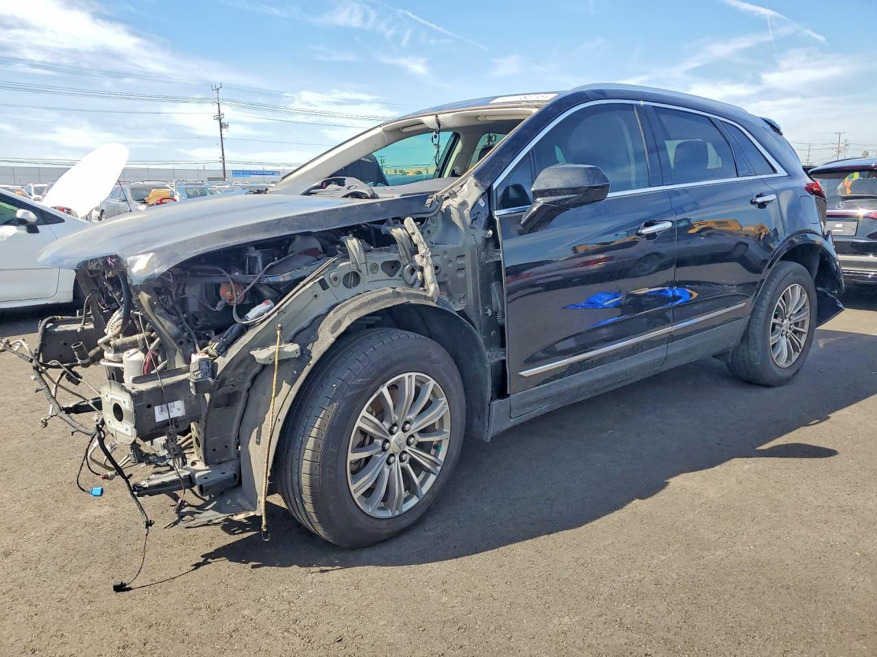 2017 CADILLAC XT5