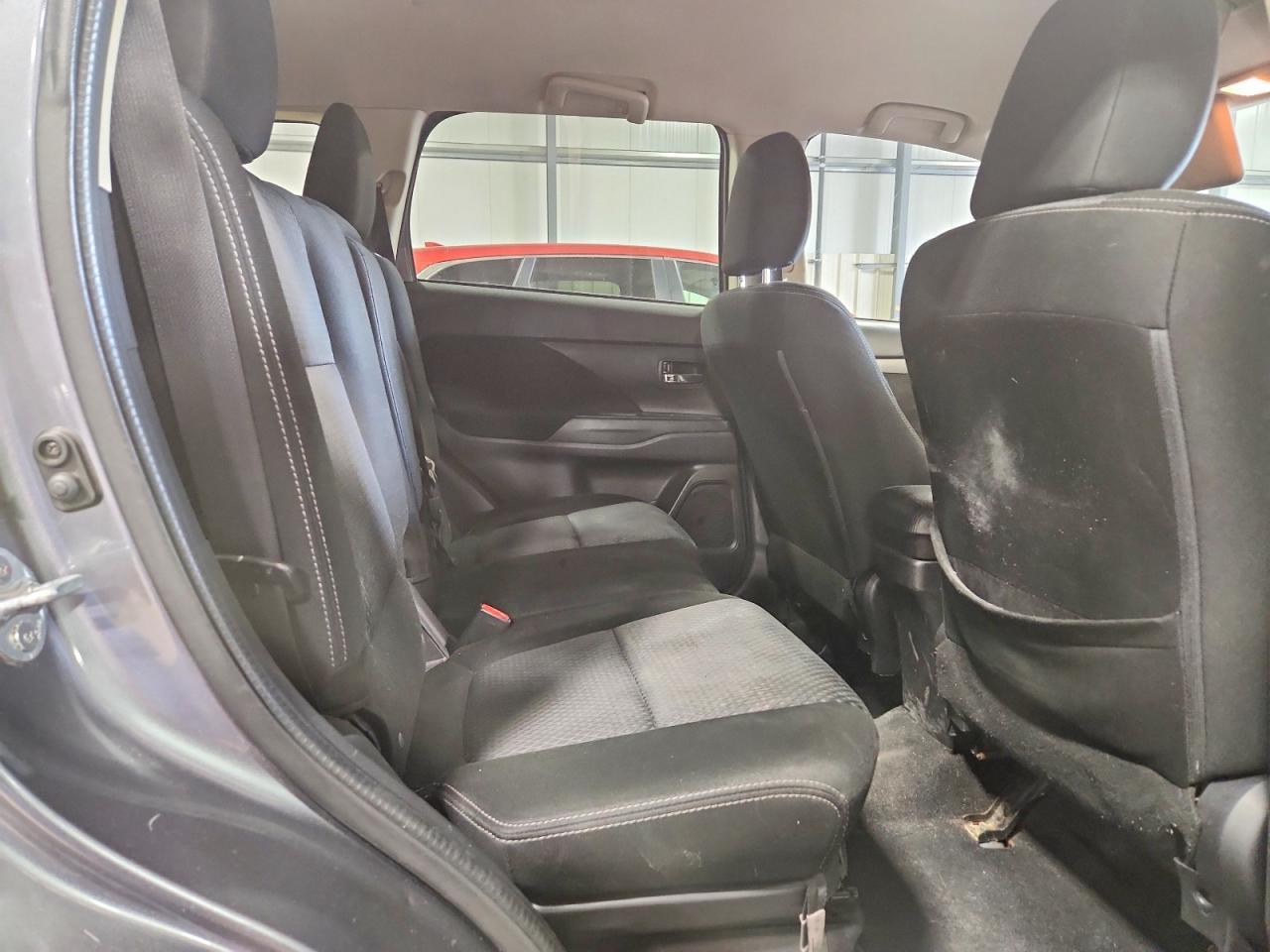 2018 MITSUBISHI outlander