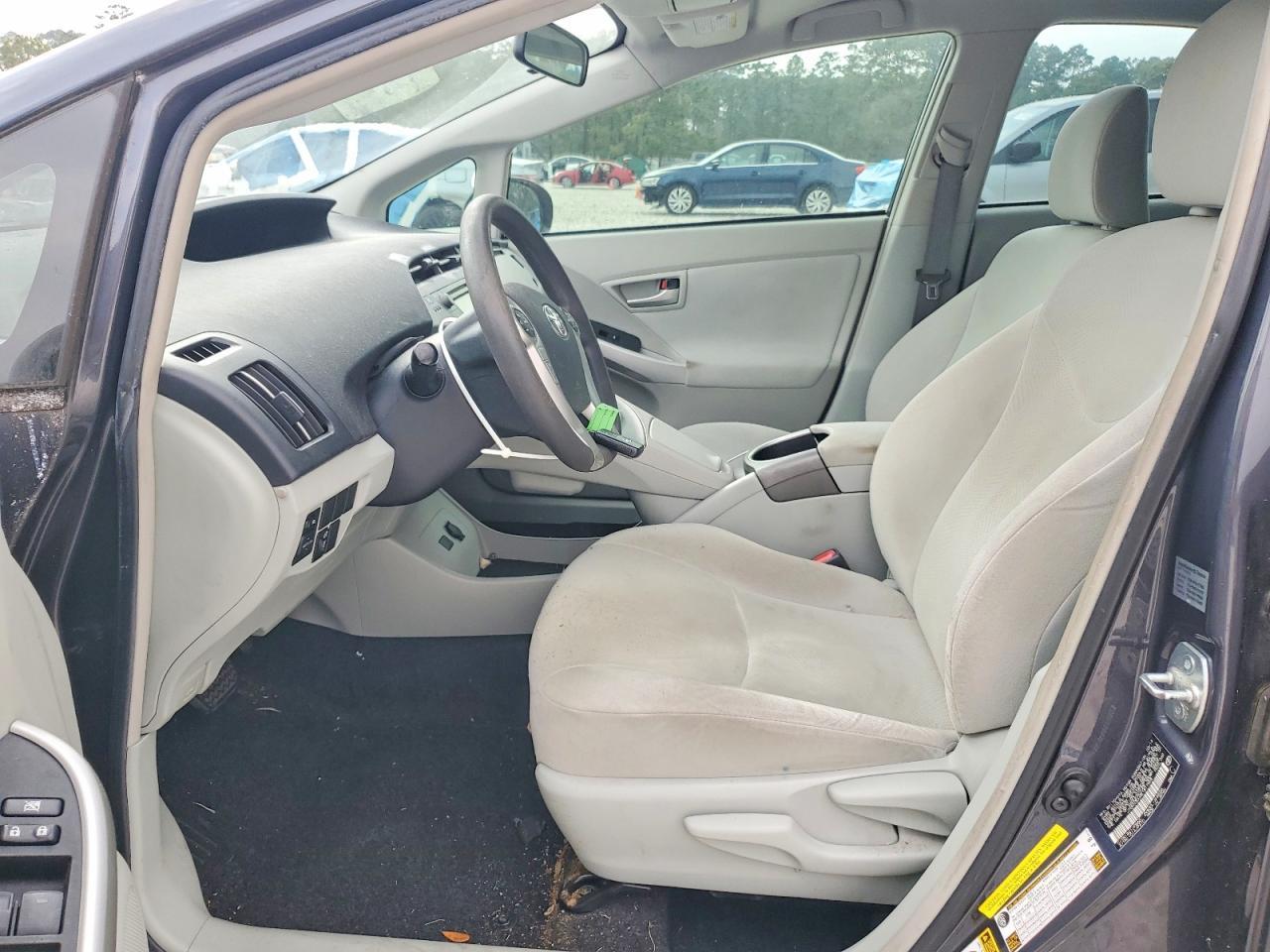 2014 TOYOTA PRIUS